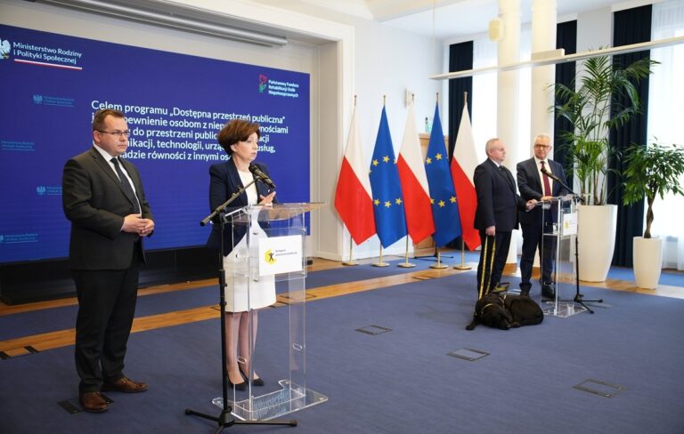 Dostępna przestrzeń publiczna